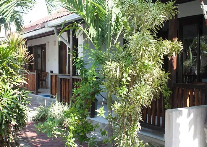 Pantai Island Guest house 3*