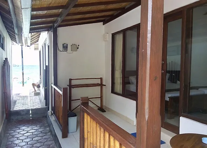 Pantai Island Guest house 3*