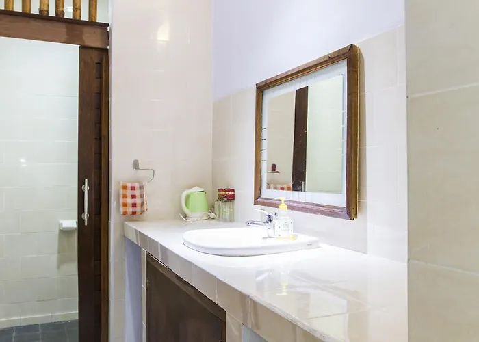 Pantai Island Guest house
